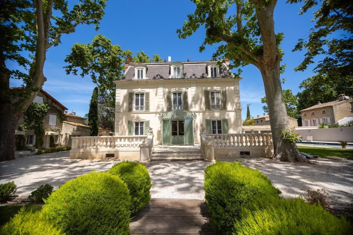 Les Frenes En Provence-Chateau Zen Avignon Exterior foto